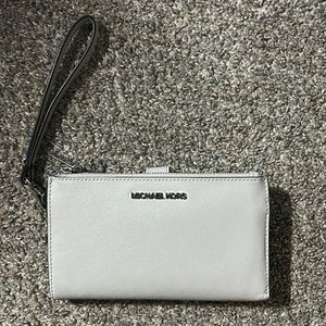 Michael Kors Wallet/ Phone Holder